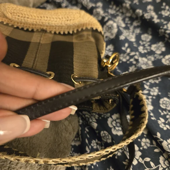 Fendi Black & Tan Raffia Drawstring Shoulder Bucket Bag - Picture 7 of 9